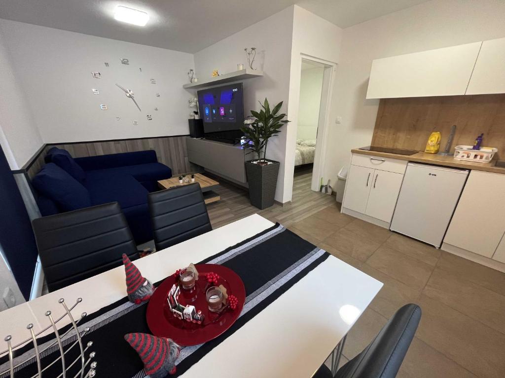Dnevna soba v Apartmaju Adam & Eva